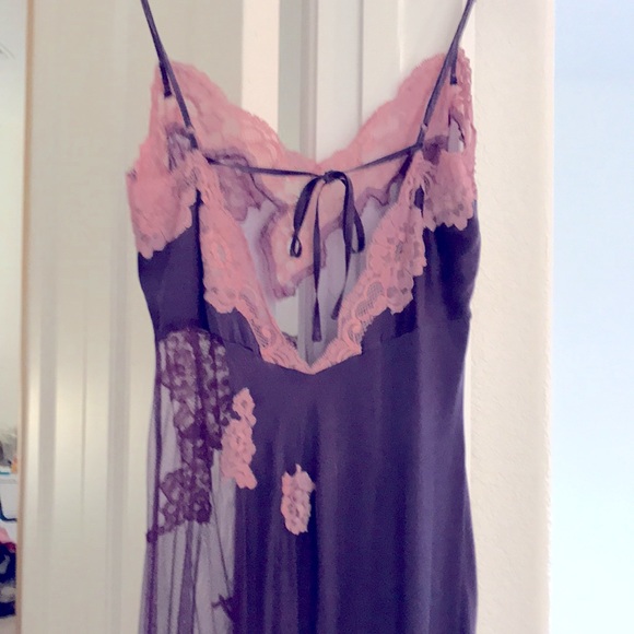 Long silk purple and mauve negligee - Half see-through on sides … - Picture 14 of 17